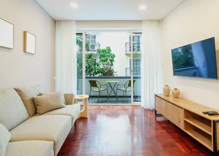 Carmo Downtown By Amazing Madeira Funchal (Madeira)